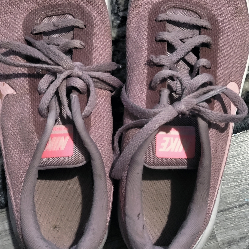 Nike shoes